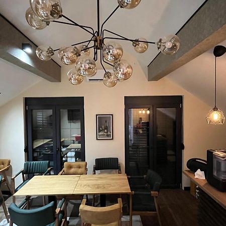 La Roue Hotel Vrsac Eksteriør billede