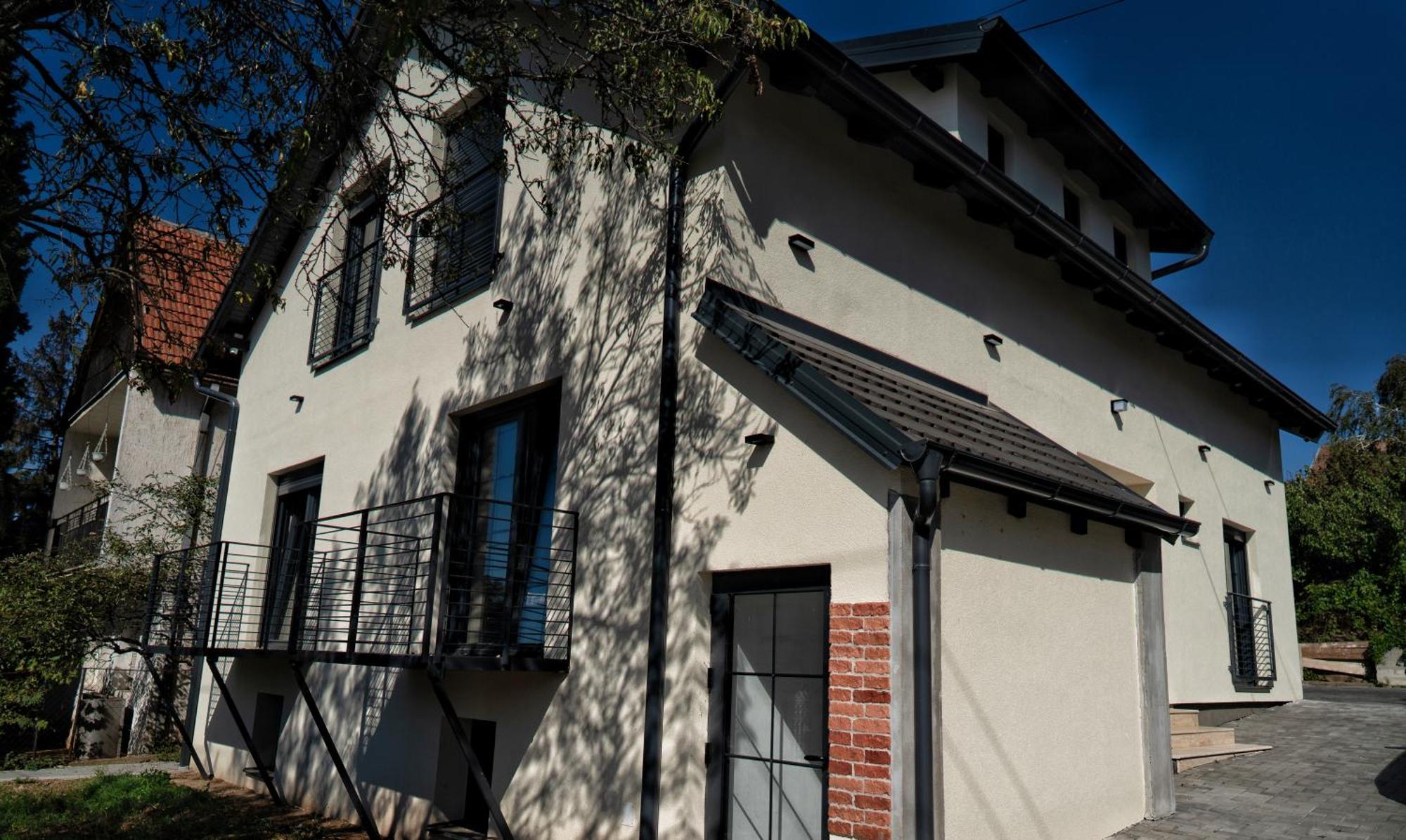 La Roue Hotel Vrsac Eksteriør billede